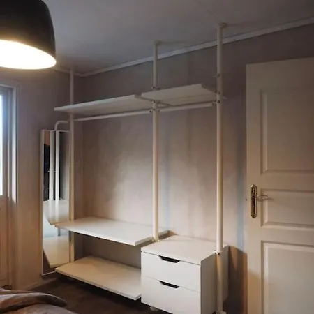 Spacious With View - 5br - Free Parking - Great Wi-fi برغن