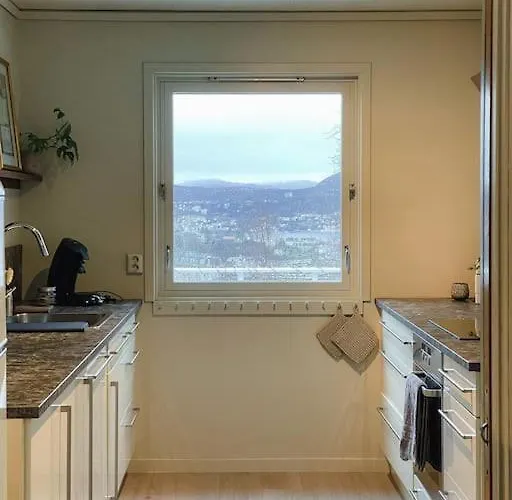 Вилла Spacious With View - 5br - Free Parking - Great Wi-fi