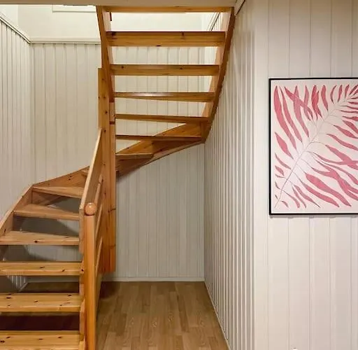 Spacious With View - 5br - Free Parking - Great Wi-fi * Берген